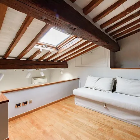 Regina House By Mmega * Florence